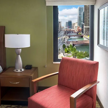 Hilton Garden Inn Chicago Downtown Riverwalk Exterior foto