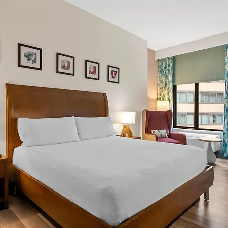 Hilton Garden Inn Chicago Downtown Riverwalk Exterior photo